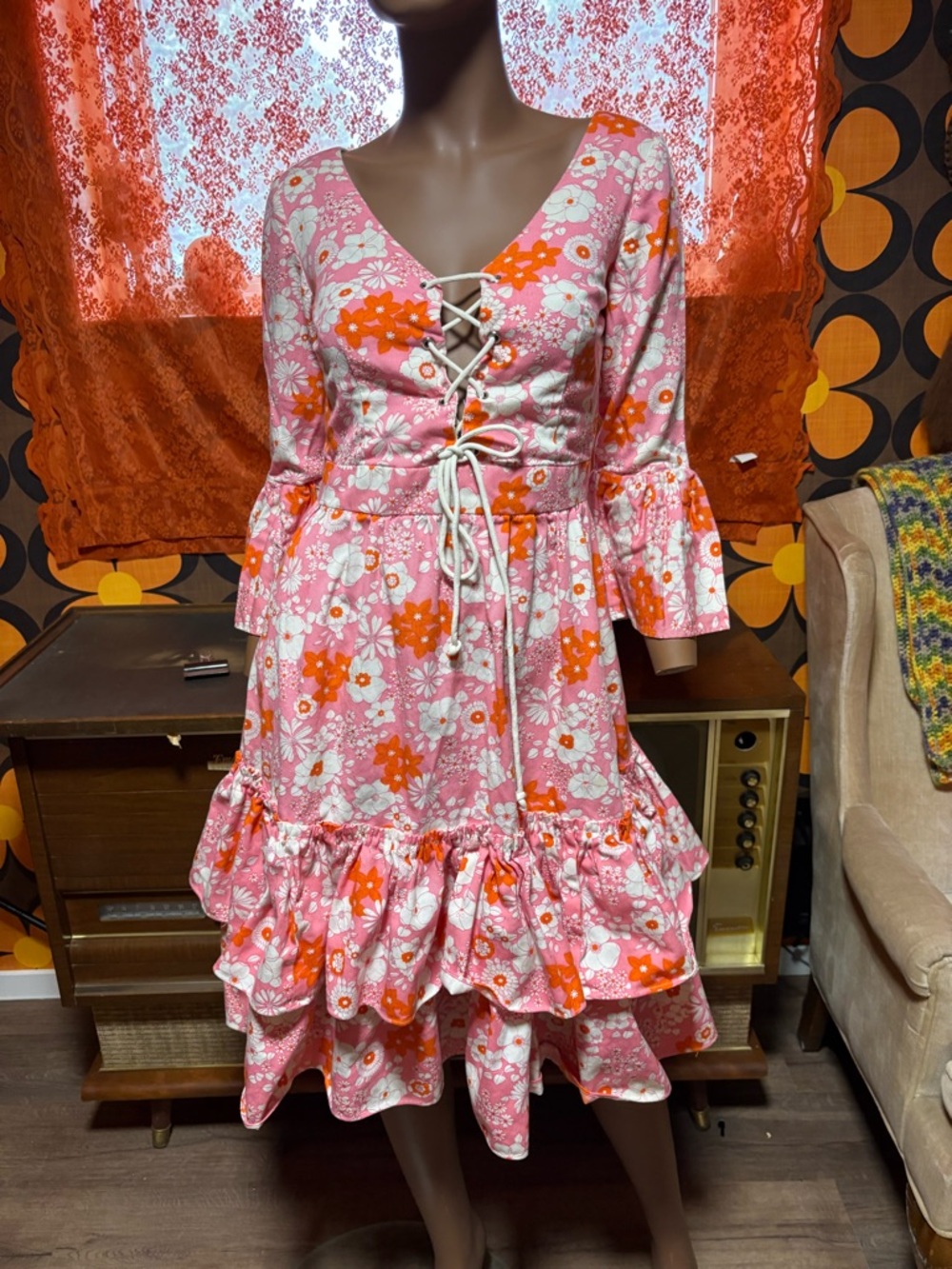 Rare Vintage 1960s Floral Midi Dress!